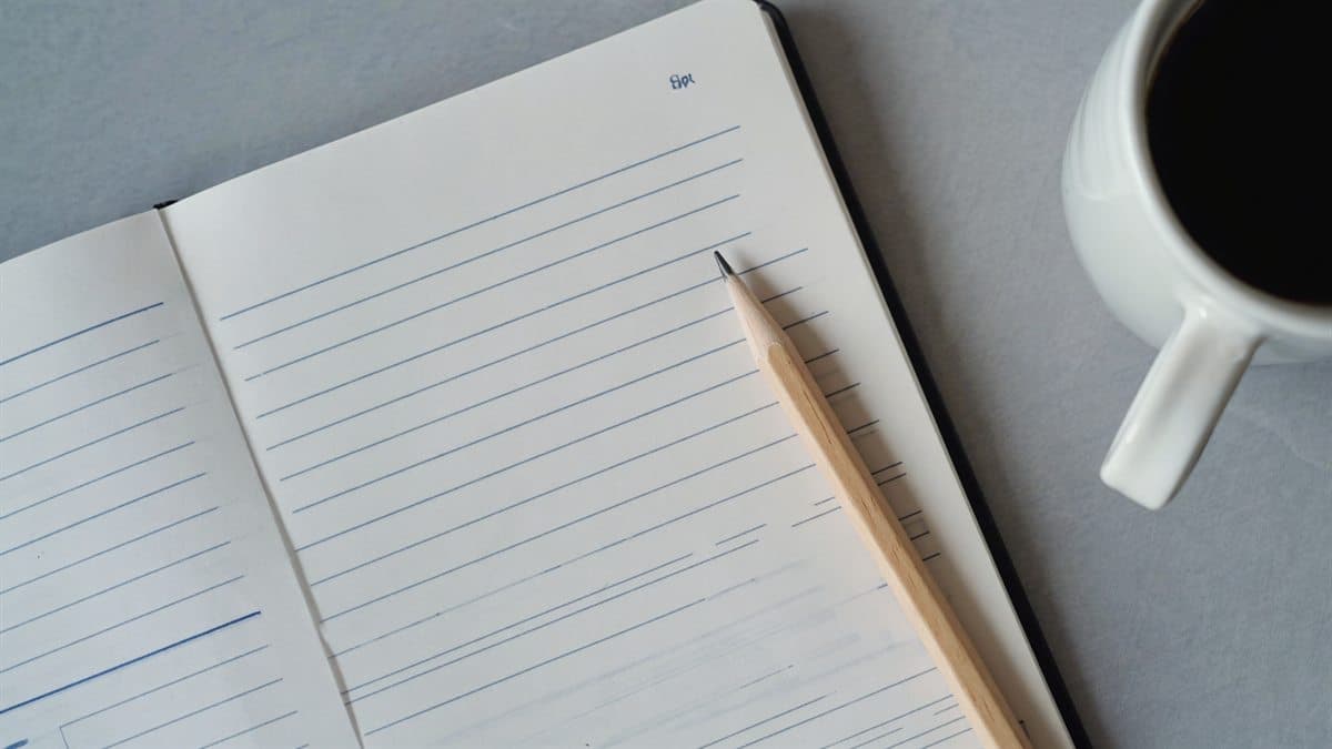 Resume bullets that survive a ten second read